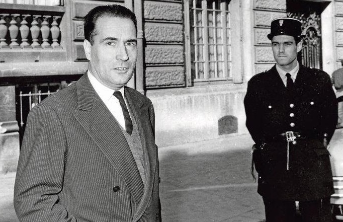 François Mitterrand, premier policier de France en novembre 1954. D. R.